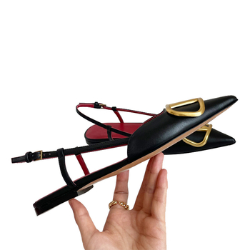 Γυναικείες σανδάλια με ένα λουρί, μυτερή μύτη, λεπτό τακούνι 3–6 cm, σόλα από καουτσούκ, επάνω υλικό: super fiber