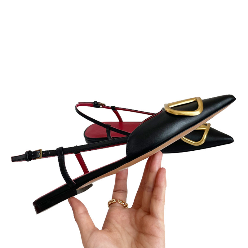 Γυναικείες σανδάλια με ένα λουρί, μυτερή μύτη, λεπτό τακούνι 3–6 cm, σόλα από καουτσούκ, επάνω υλικό: super fiber