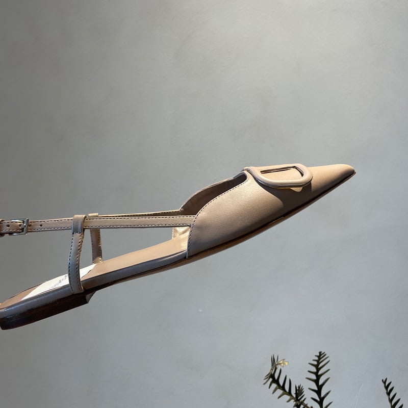 Γυναικείες σανδάλια με ένα λουρί, μυτερή μύτη, λεπτό τακούνι 3–6 cm, σόλα από καουτσούκ, επάνω υλικό: super fiber