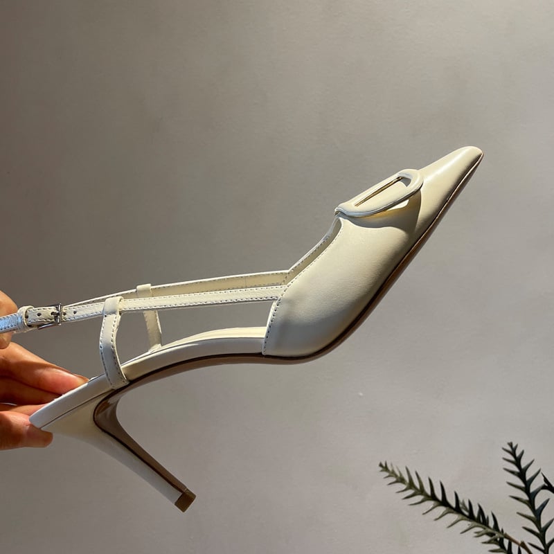 Γυναικείες σανδάλια με ένα λουρί, μυτερή μύτη, λεπτό τακούνι 3–6 cm, σόλα από καουτσούκ, επάνω υλικό: super fiber