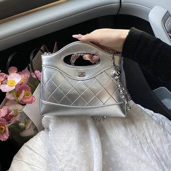 Geantă mini crossbody cu lanț, quilt diamantat, PU, închidere cu fermoar, buzunar ascuns