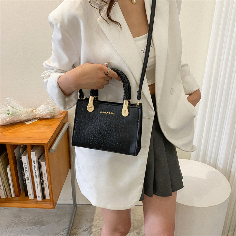 Τσάντα ώμου, PU υλικό, αστικός μινιμαλισμός, φερμουάρ, οριζόντιο τετράγωνο σχήμα