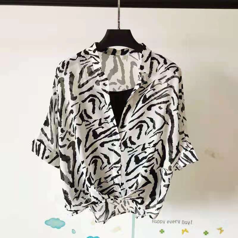 Γυναικείο σετ δύο μπλουζών: πολυεστέρας-ελαστάν, V-λαιμός, πτώση ώμων, 3D κέντημα