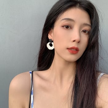 Ασπρόμαυροι γεωμετρικοί κύκλοι, νέο μοντέρνο και υπερβολικό κλιπ δαχτυλιδιού για το 2020, υψηλής ποιότητας και μοναδικό ευρωπαϊκό και αμερικανικό στυλ, κλιπ αυτιών γενικής χρήσης, δεν απαιτούνται τρυπήματα αυτιών.