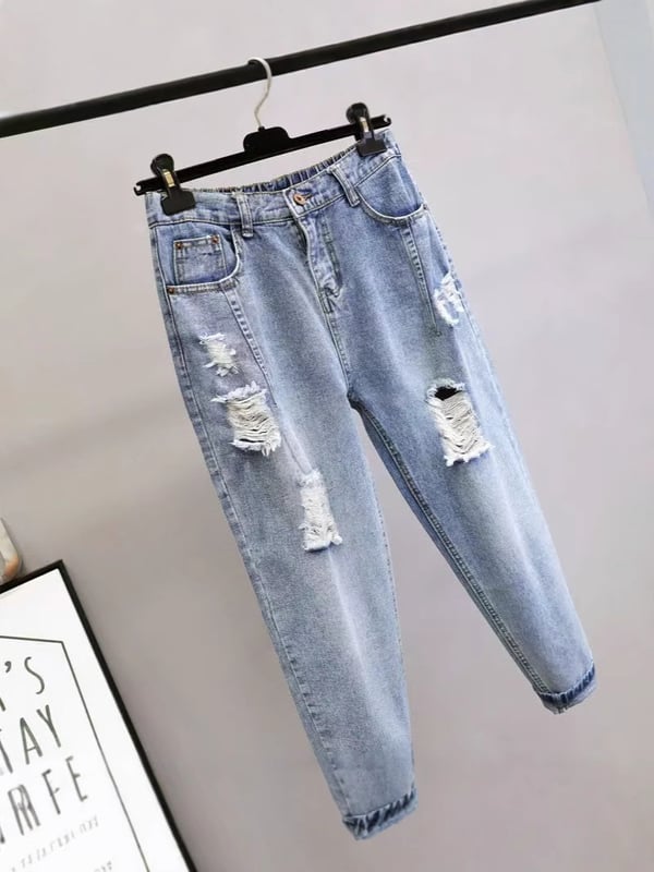 Γυναικείο τζιν παντελόνι plus size, καλοκαιρινό, για γυναίκες plus size έως 90 κιλά, casual, με σκισίματα, κοντά, ψηλόμεσα, χαλαρά και άνετα.