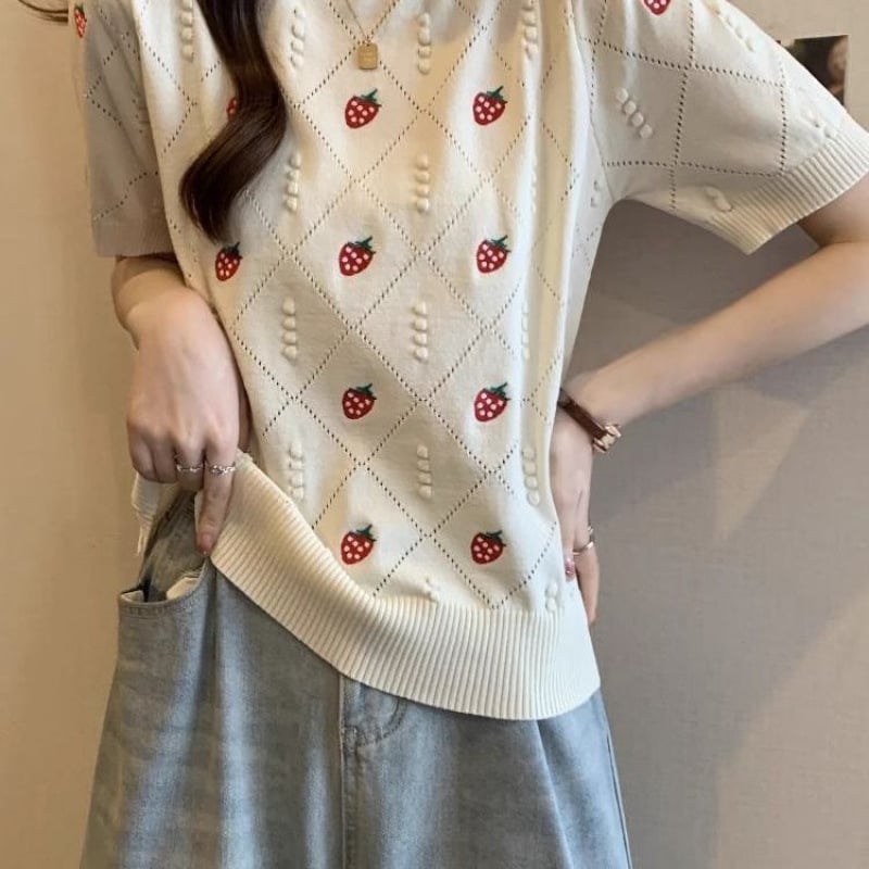 Κομψό καινούργιο πλεκτό πουλόβερ με κέντημα φράουλα, ανοιξιάτικο/καλοκαιρινό, κορεάτικο στυλ, νεανικό, κοντομάνικο, χαριτωμένο σχέδιο.