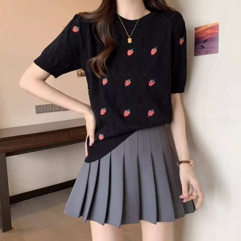 Κομψό καινούργιο πλεκτό πουλόβερ με κέντημα φράουλα, ανοιξιάτικο/καλοκαιρινό, κορεάτικο στυλ, νεανικό, κοντομάνικο, χαριτωμένο σχέδιο.