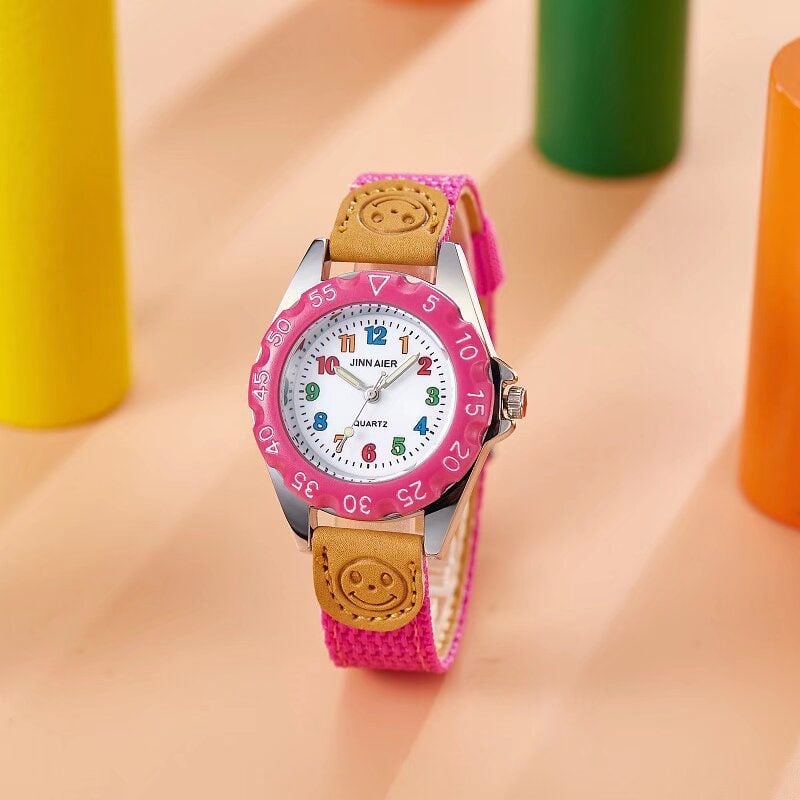 Най-продавани детски часовници с платнени и найлонови каишки, дигитални корпуси и кварцови часовници за момчета от началното училище.