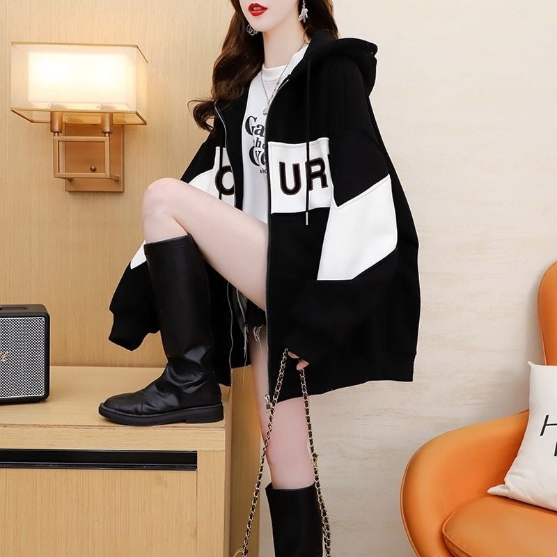 Φθινόπωρο/χειμώνας, γυναικεία μπλούζα με κουκούλα σε χρωματικό μπλοκ, μεγάλη ευρωπαϊκή, κομψή και αδύνατη ζακέτα μεσαίου μήκους, σε πολύ χαμηλές πωλήσεις.