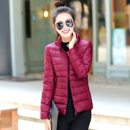 Есен/Зима 2024 Ново дамско леко пухено яке с яка стойка, късо ежедневно тънко пухено палто, големи размери на едро