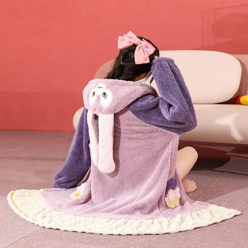 Női őszi/téli pizsama korall polárból, új 2025-ös modell, polár béléssel, vastag, rajzfilm stílusú, alkalmas felsőruházattal vagy otthoni viseletre télen.