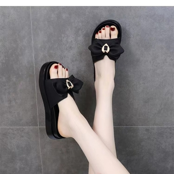 Γυναικεία σανδάλια με πλατφόρμα σε κορεατικό στιλ, νέο μοντέλο καλοκαίρι 2025, μαλακή σόλα, αντιολισθητικές, άνετες παντόφλες για μητέρες και μητέρες.