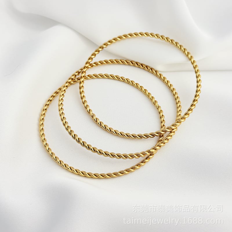 Трансгранична горещо продавана усукана гривна от неръждаема стомана с квадратна тел, бижута с вълнообразна титаниева стомана, сферични бижута