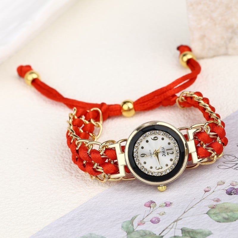 Új női karóra kis számlappal, gyémántberakással, fonott kötéllel, retró modern, visszahúzható kvarc női karóra kötéllel, már kapható.