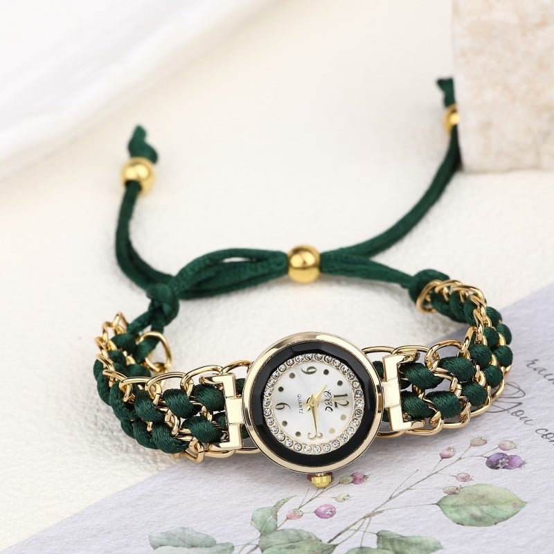 Új női karóra kis számlappal, gyémántberakással, fonott kötéllel, retró modern, visszahúzható kvarc női karóra kötéllel, már kapható.