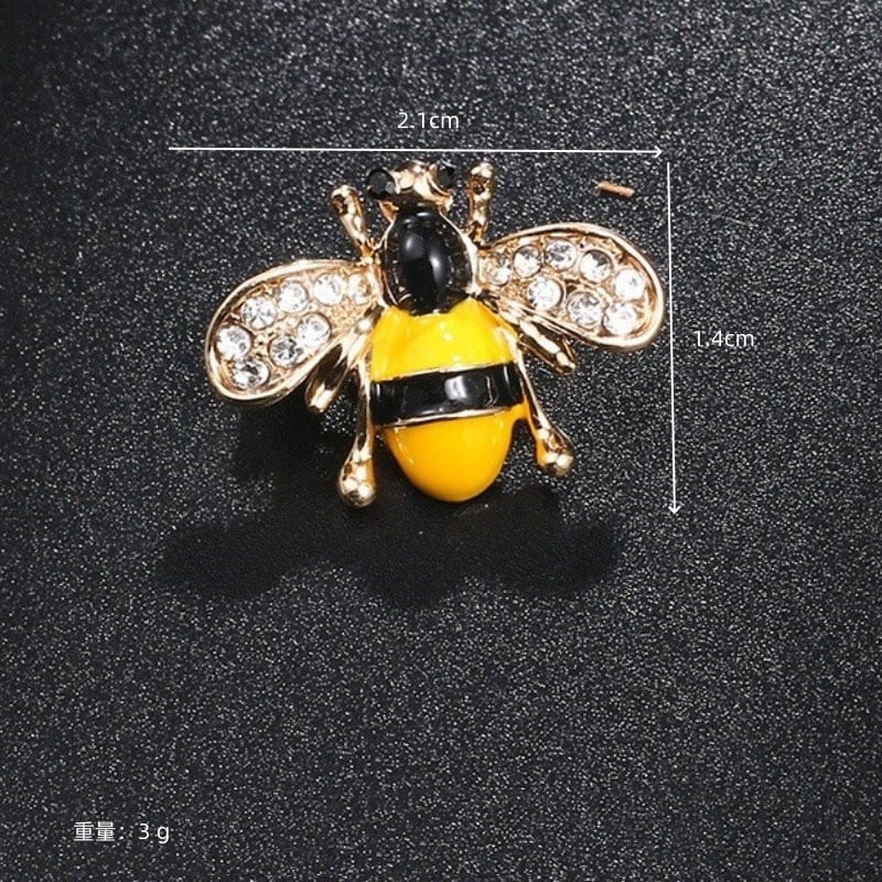 Aranyos koreai stílusú katicabogár és méhecske bross, ötvözetből készült rovar kitűző kristályokkal díszítve, ruhatáska kiegészítők