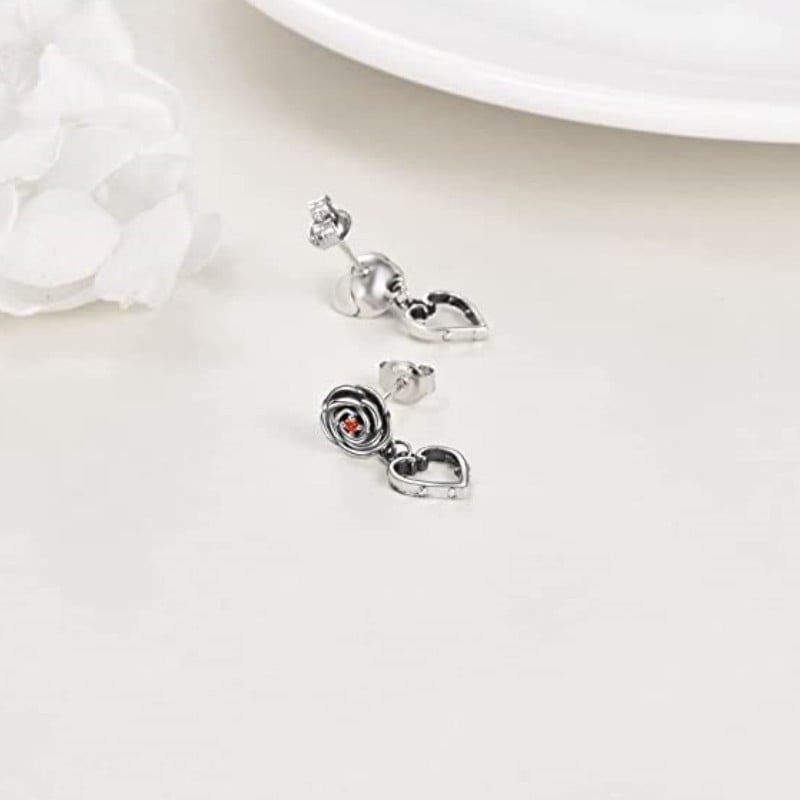 Határokon átnyúló új ékszer, európai és amerikai retró kreatív, egyszerű univerzális fekete rózsa, szív alakú fülbevaló nőknek