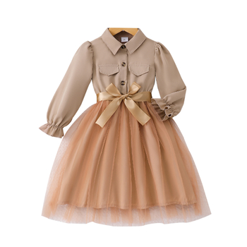 Νέο, διασυνοριακό, μοντέρνο φόρεμα φθινοπώρου-χειμώνα με μακριά μανίκια, γιακά και μέση, ύφασμα mesh, patchwork