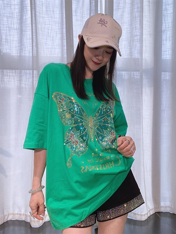 Дамска тениска с къс ръкав, свободна кройка, обло деколте и декорация с кристали, идеална за лятото, стягаща, изработена от чист памук, с полуръкав.