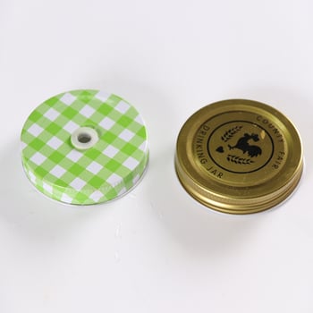 Zaváracie poháre s viečkami, priehľadné slamky, sklenené poháre na vodu, poháre na kohúta, poháre na džús a zaváracie poháre s potlačou sieťotlačou.