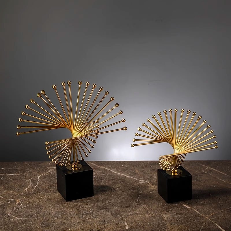 Модерен минималистичен луксозен декоративен елемент за винен шкаф, антре, бюро и офис — метална сплав, геометрична скулптура