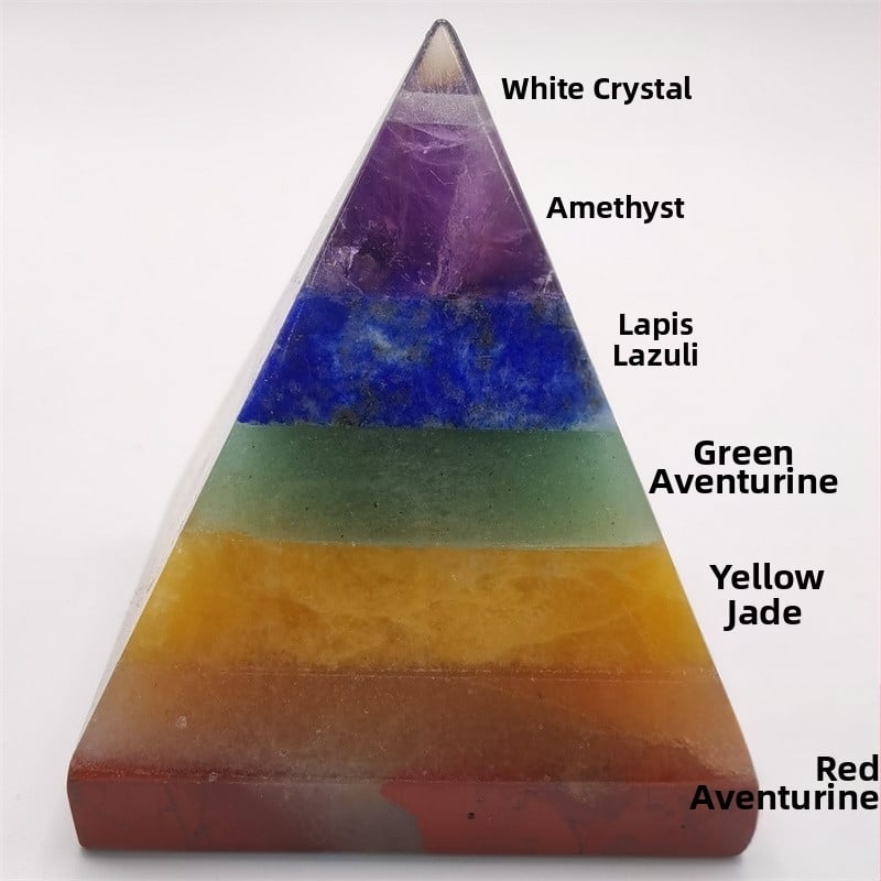Viacfarebná kryštálová pyramída – energetický ozdobný prvok do domácnosti