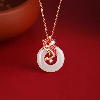 Гривна от нефрит Хетян с мотив koi и закопчалка за сигурност, червена връв, дамски комплект с мъниста за късмет и колие, подарък за годината на зодията за приятелка.