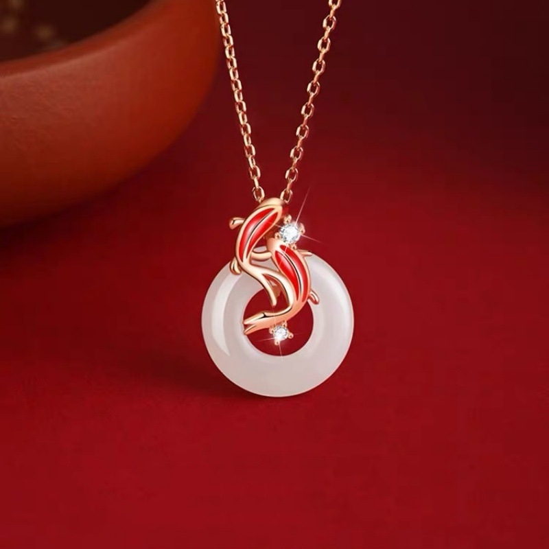 Гривна от нефрит Хетян с мотив koi и закопчалка за сигурност, червена връв, дамски комплект с мъниста за късмет и колие, подарък за годината на зодията за приятелка.