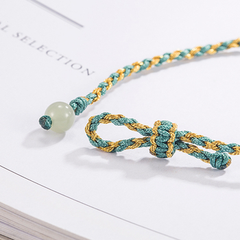 Гривна от Хетянски нефрит с късметна преплетена връзка и висулка — подарък в етнически стил