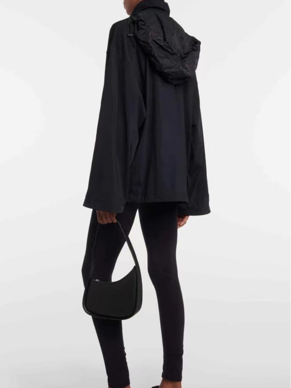 Дамско леко бомбер яке с UV защита, черно, свободна кройка, градски спортен стил