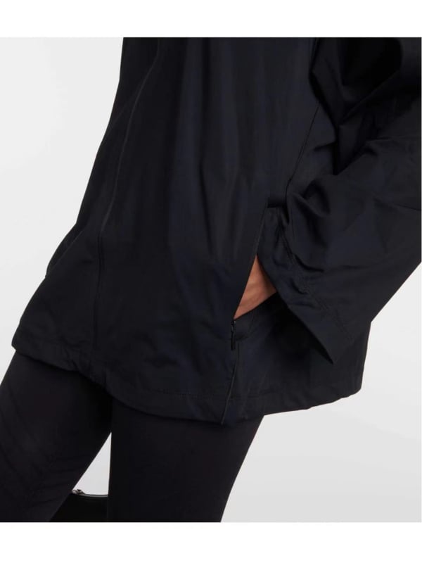 Дамско леко бомбер яке с UV защита, черно, свободна кройка, градски спортен стил
