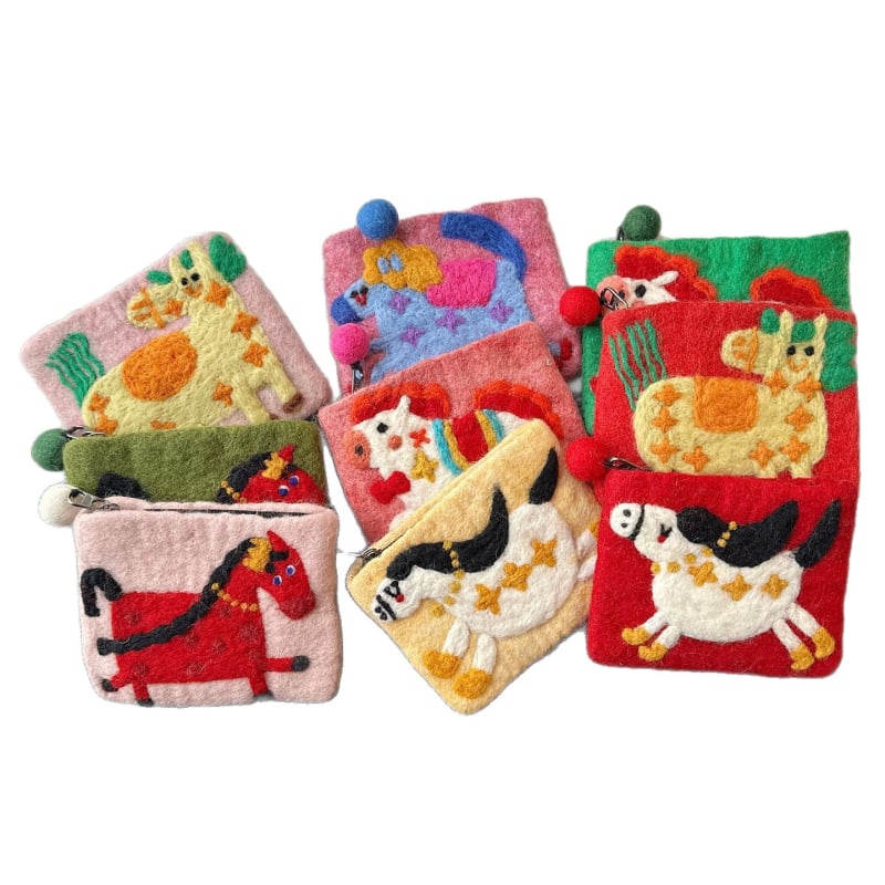 Непалска ръчно изработена филцова чанта с симпатично карикатурно понито – монетник, чанта за телефон и държач за карти