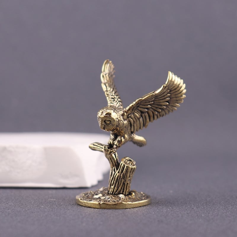 Ορείχαλκος διακοσμητικό γραφείου με κουκουβάγια σε κλάδο, χαρακτική γλυπτό, κινέζικου στυλ ρετρό