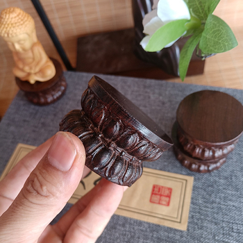 Bază de lotus din lemn de abanos, suport sculptat – ornament din lemn cu Buddha mic