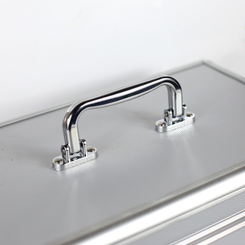 Двоен слой алуминиева медицинска кутия, голям капацитет за лекарства за дома и пътувания, преносим комплект за спешни случаи.