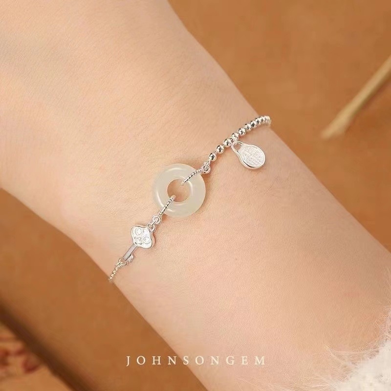 Ženski narukvica od Hetian jade s kopčom mira