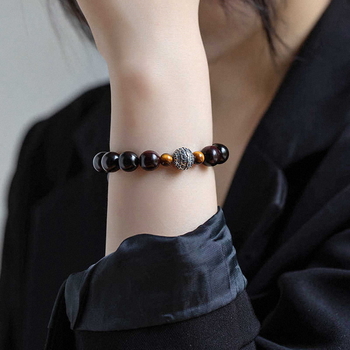 Prirodna narukvica od crvenog sandalovog drveta s perlicama tigrovog oka, drvene budističke perle, unisex