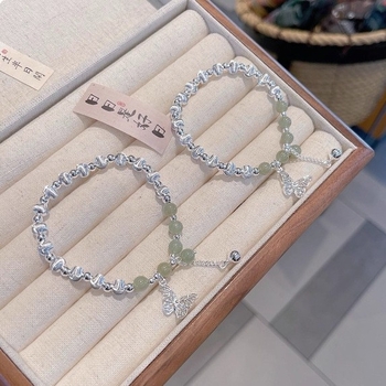 Ženska narukvica s leptirima od Hetian Jade i mačjeg oka, elegantan dar