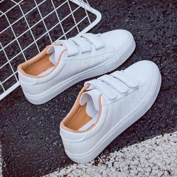 Дамски бели слип-он спортни обувки с дебела подметка и Velcro - ежедневни за пролетта 2026