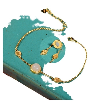 Ženski narukvica od srebra s minimalističkim dizajnom i Hetianskim bijelim jadeitom