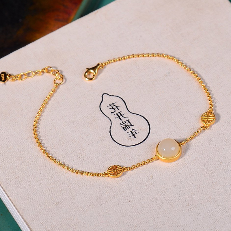 Ženski narukvica od srebra s minimalističkim dizajnom i Hetianskim bijelim jadeitom