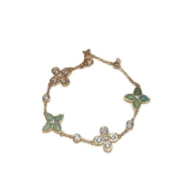 Narukvica s zelenim chalcedonom, dijamantnim naglascima i četverolisnom detelom, u francusko-retro kineskom stilu.