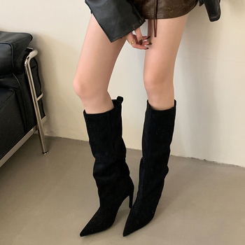 Ženske čizme iznad koljena s špicastim vrhom, jednobojne, ravna linija, visoki pet 6–8 cm