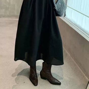 Női rövid bokacsizma valódi bőrből, hegyes orr és V-formájú nyílás, hátul cipzár, vast sarok — nyugati stílusú Martin csizma