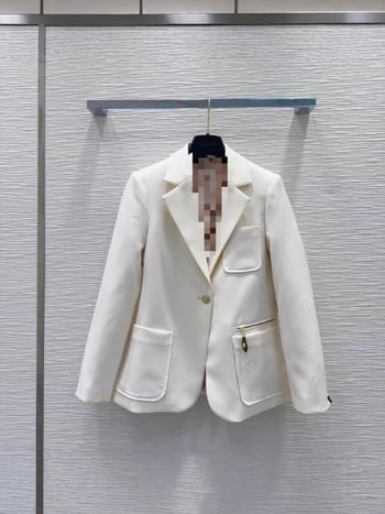 Дамски блейзър за есенно‑зимния сезон 2025 с геометричен принт, поло яка, дълги ръкави, прав силует, едно копче