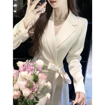 Полу-дълго сако от сатенен ацетат с колан, пролет 2025, корейски стил за дами