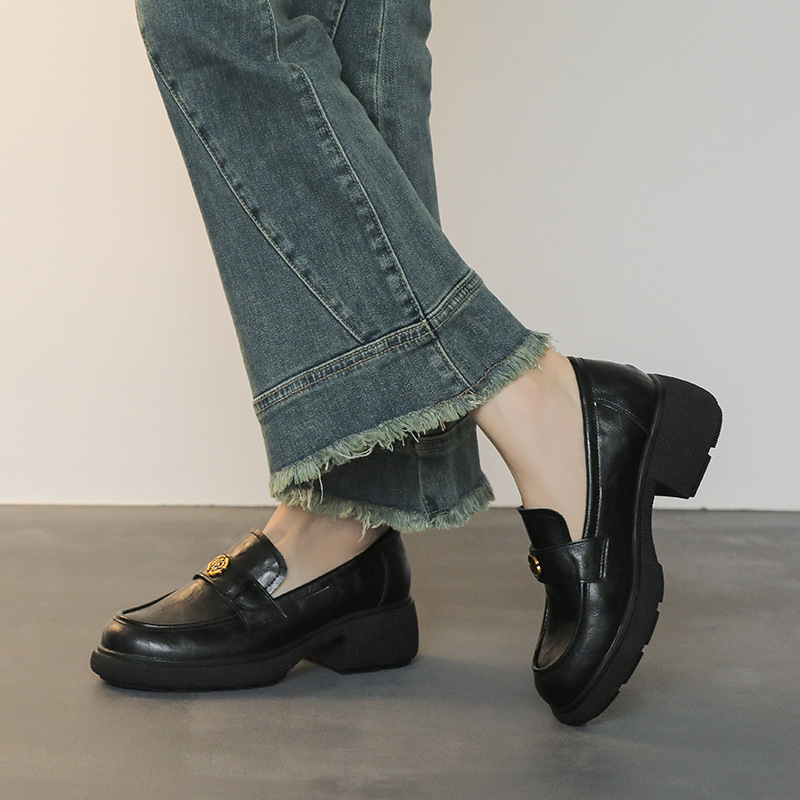 Дамски лофери с дебела подметка от телешка кожа и мотив камелия, 2025 нов модел, истинска кожа, ретро стил, обувки без връзки
