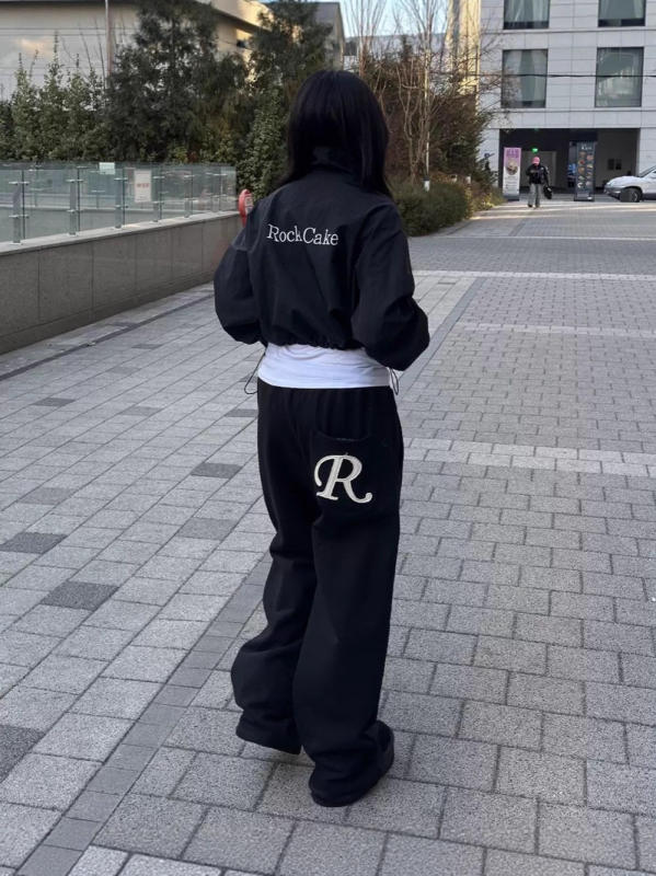 Rock C*Ke корейска версия Jennie Hiraishi Momo с бродирана буква R – ежедневни спортни панталони