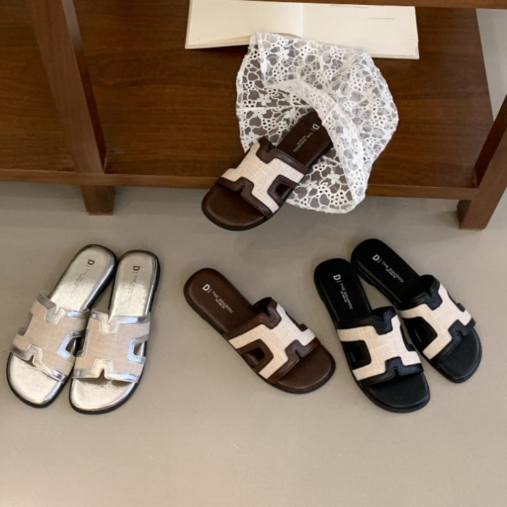 Női színes blokkokkal készült papucsok, 2025 nyár, lapos talpú utazó- és strandpapucs, nyitott ujjak