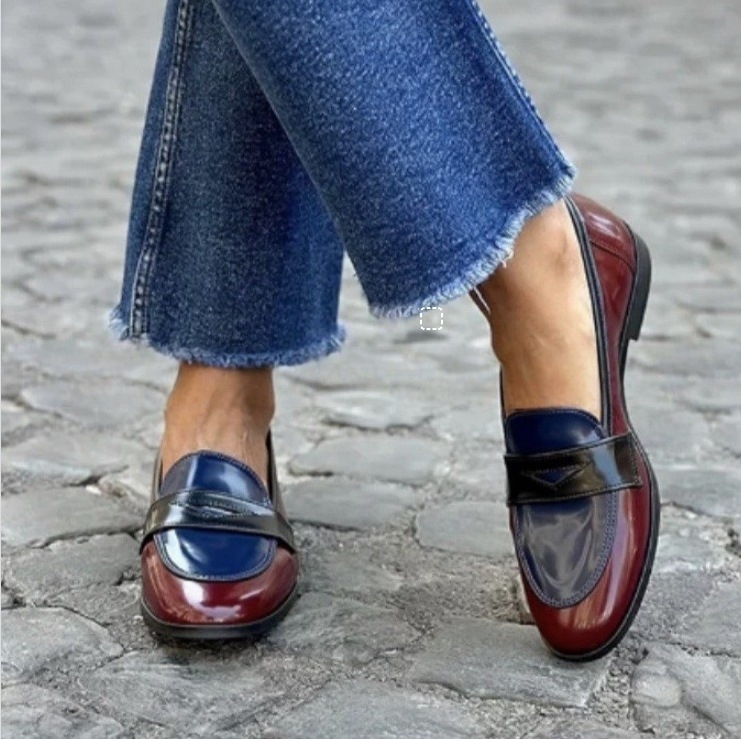 Női nyári slip-on loaferek, kerek orrú, PU felsőrész, színes blokkolt dizájn, méretek 40–43, alacsony négyszögletes sarok